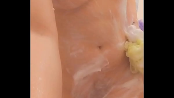 La Culoncita En La Ducha